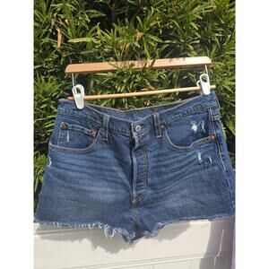 Levi's 501 Women's Size 33 Denim Shorts Blue Button Fly Raw Hem